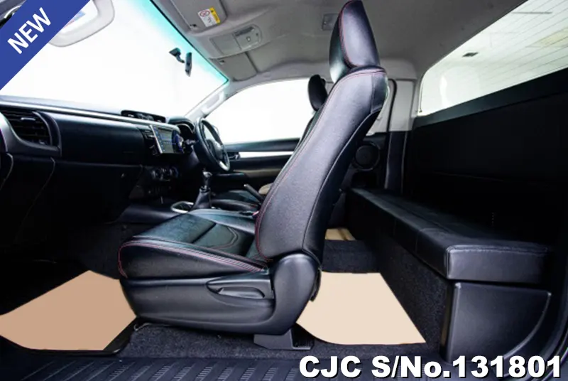 2017 Toyota / Hilux Stock No. 131801