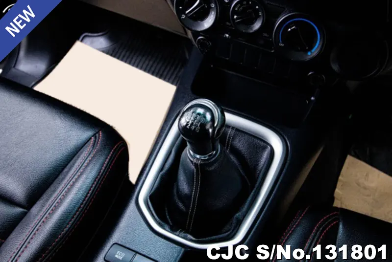 2017 Toyota / Hilux Stock No. 131801