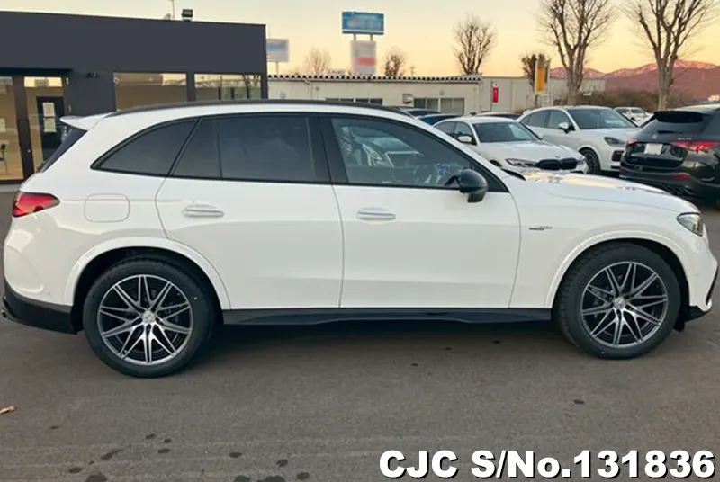 2025 Mercedes Benz / GLC Class Stock No. 131836