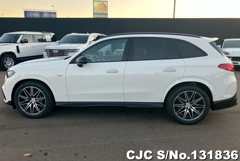 2025 Mercedes Benz / GLC Class Stock No. 131836