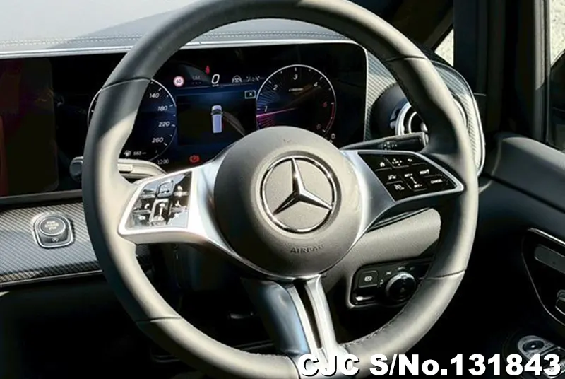 2025 Mercedes Benz / V Class Stock No. 131843