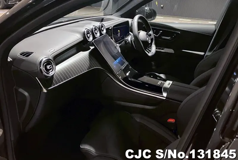 2025 Mercedes Benz / GLC Class Stock No. 131845