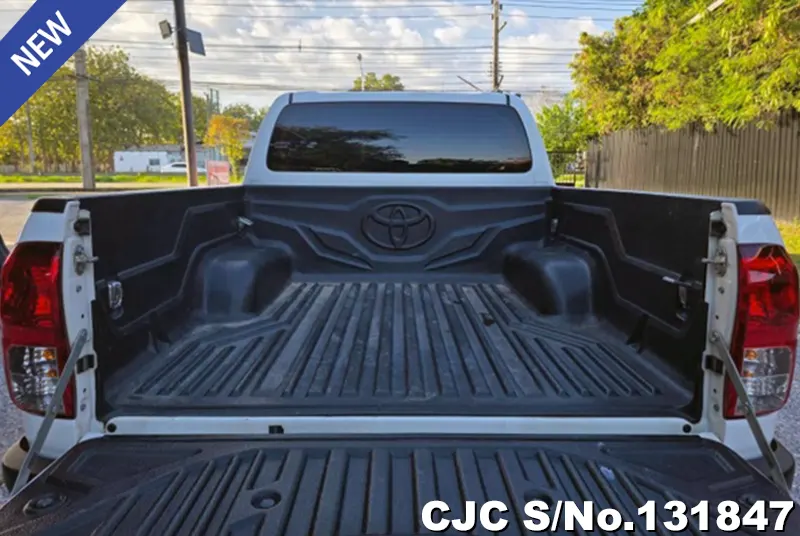 2017 Toyota / Hilux / Revo Stock No. 131847