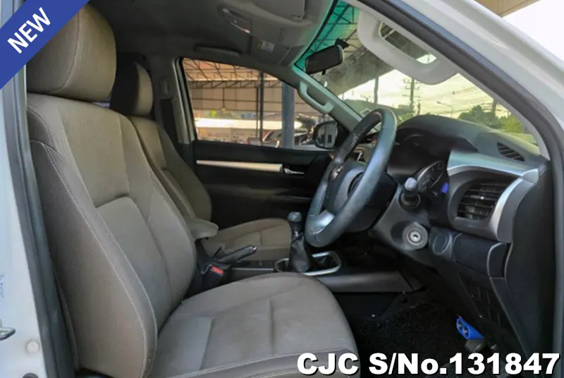 2017 Toyota / Hilux / Revo Stock No. 131847