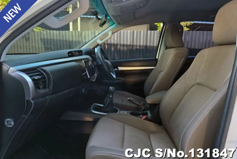 2017 Toyota / Hilux / Revo Stock No. 131847