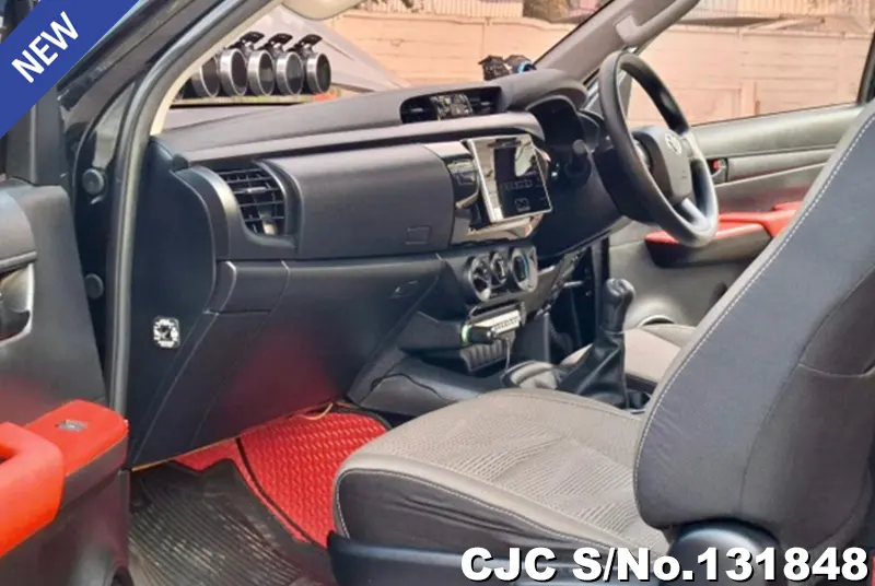 2015 Toyota / Hilux / Revo Stock No. 131848