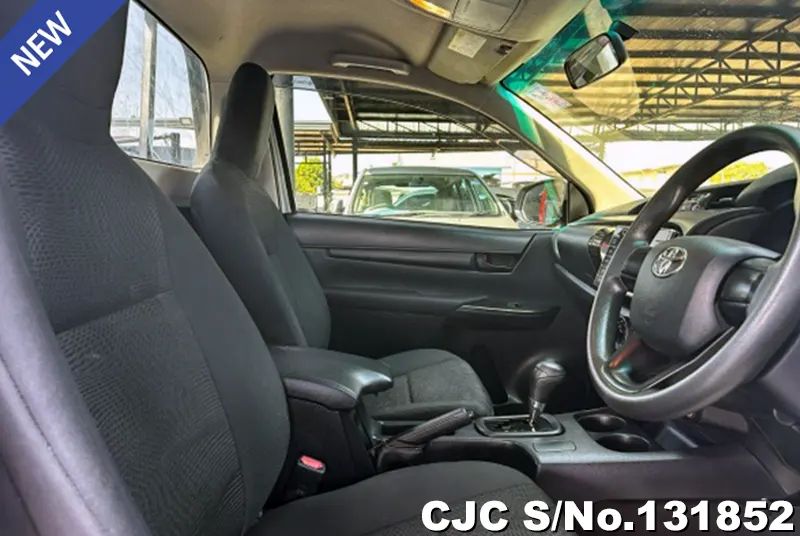 2019 Toyota / Hilux / Revo Stock No. 131852