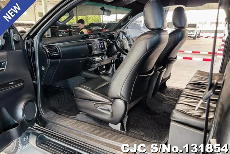 2019 Toyota / Hilux / Revo Stock No. 131854