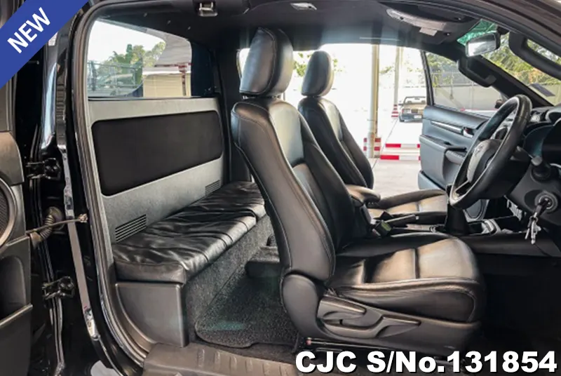 2019 Toyota / Hilux / Revo Stock No. 131854