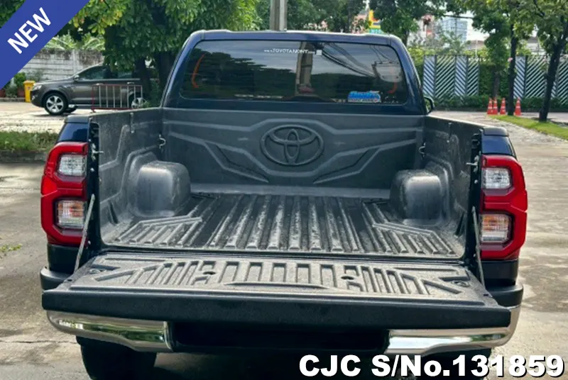 2020 Toyota / Hilux / Revo Stock No. 131859