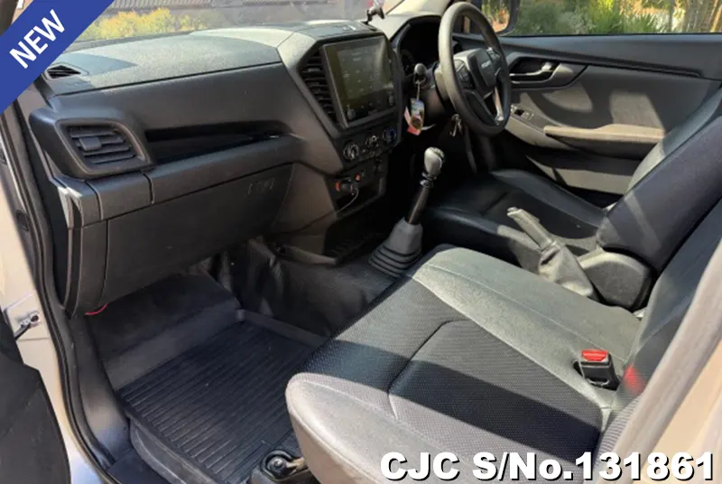 Isuzu D-Max in Silver for Sale Image 9