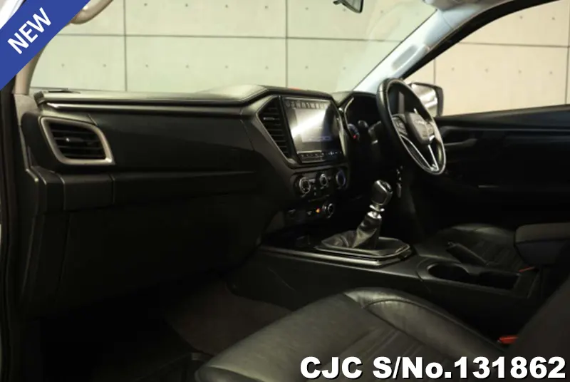 Isuzu D-Max in White for Sale Image 6