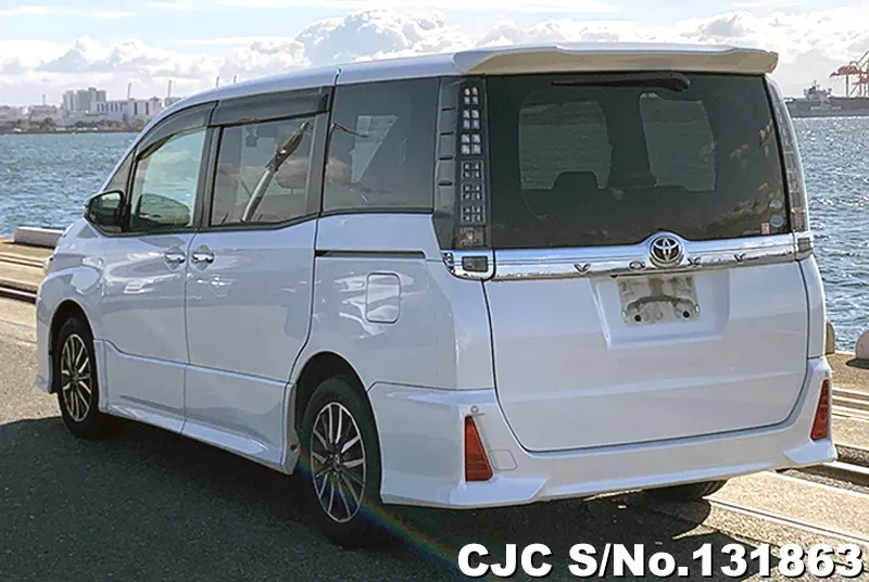 2016 Toyota / Voxy Stock No. 131863