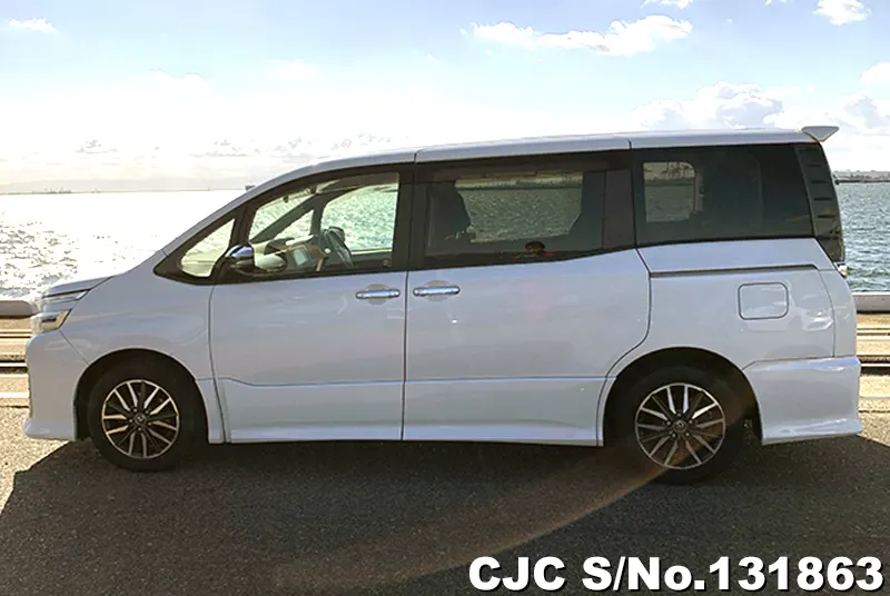 2016 Toyota / Voxy Stock No. 131863