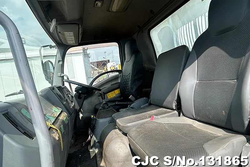 2011 Isuzu / Forward Stock No. 131865