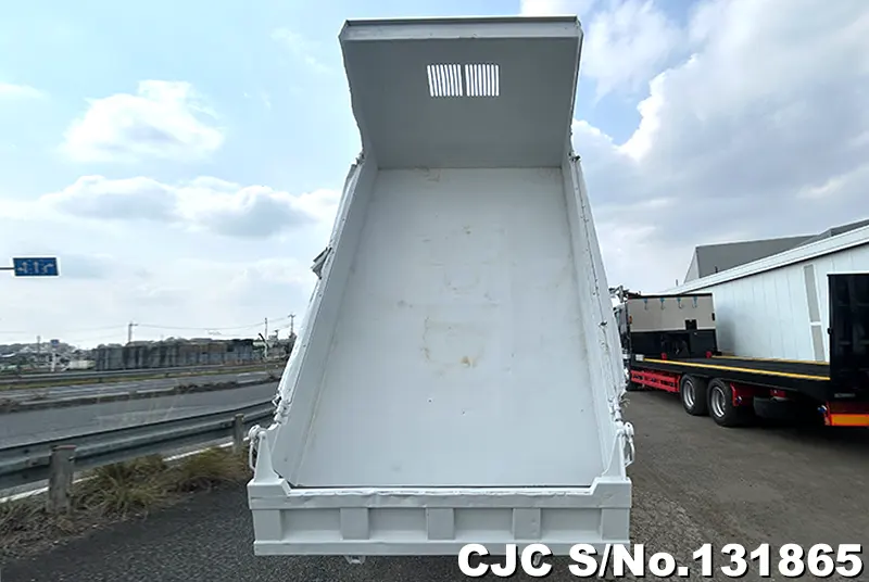 2011 Isuzu / Forward Stock No. 131865