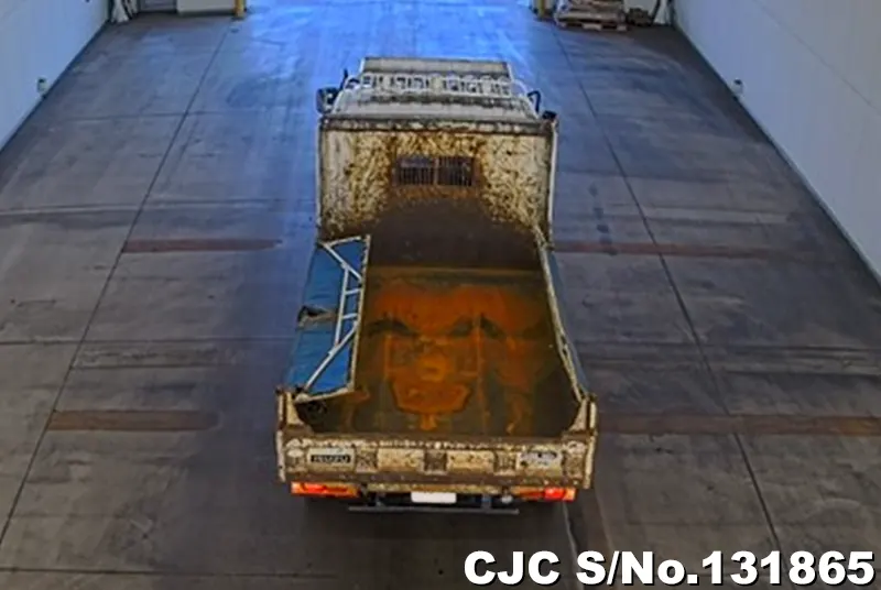 2011 Isuzu / Forward Stock No. 131865