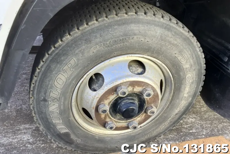 2011 Isuzu / Forward Stock No. 131865