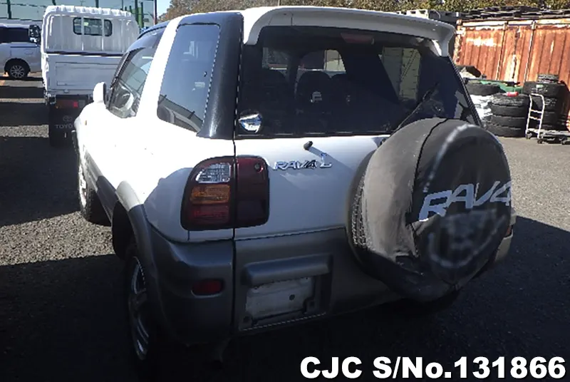 Toyota Rav4 in White for Sale Image 1