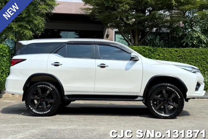 2018 Toyota / Fortuner Stock No. 131871