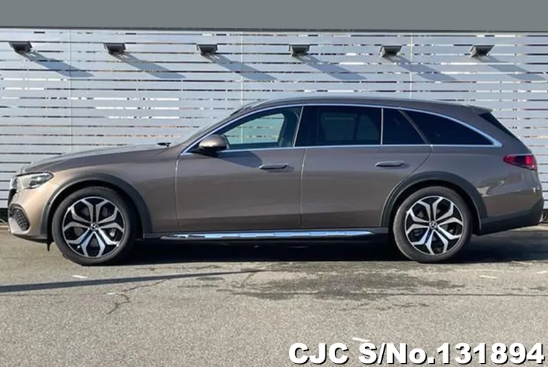 2025 Mercedes Benz / E Class Stock No. 131894