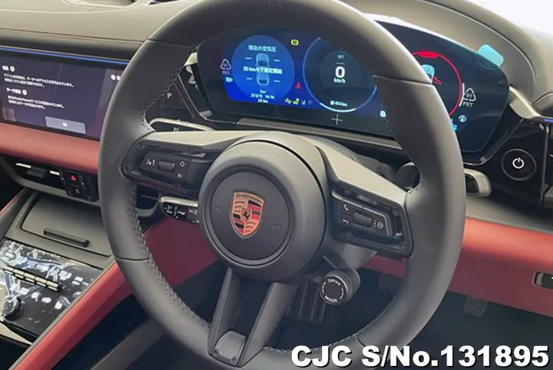 2025 Porsche / Macan Stock No. 131895