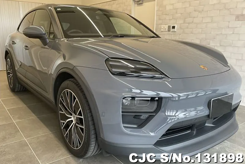 2025 Porsche / Macan Stock No. 131898