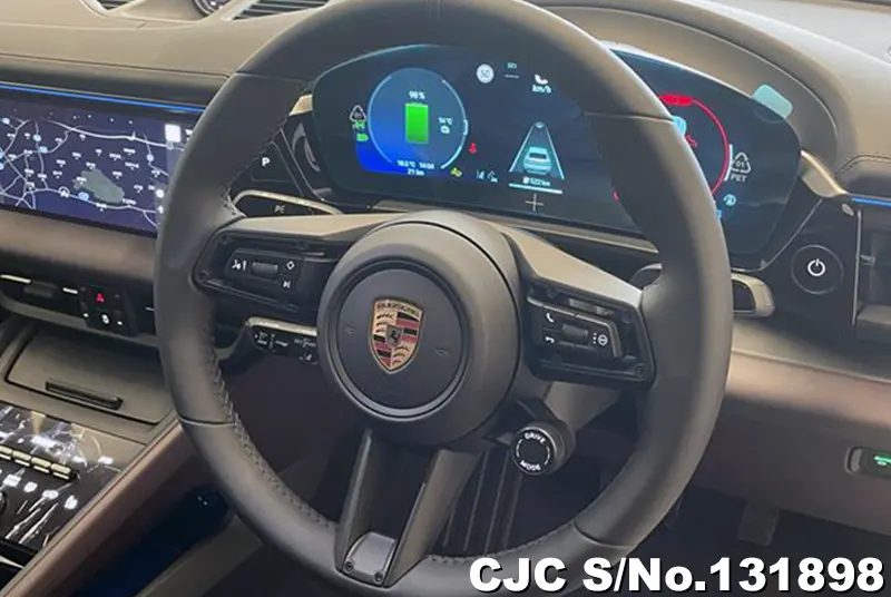 2025 Porsche / Macan Stock No. 131898