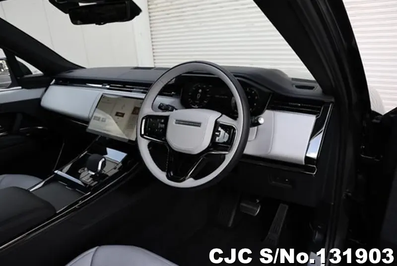 2025 Land Rover / Range Rover / Sport Stock No. 131903