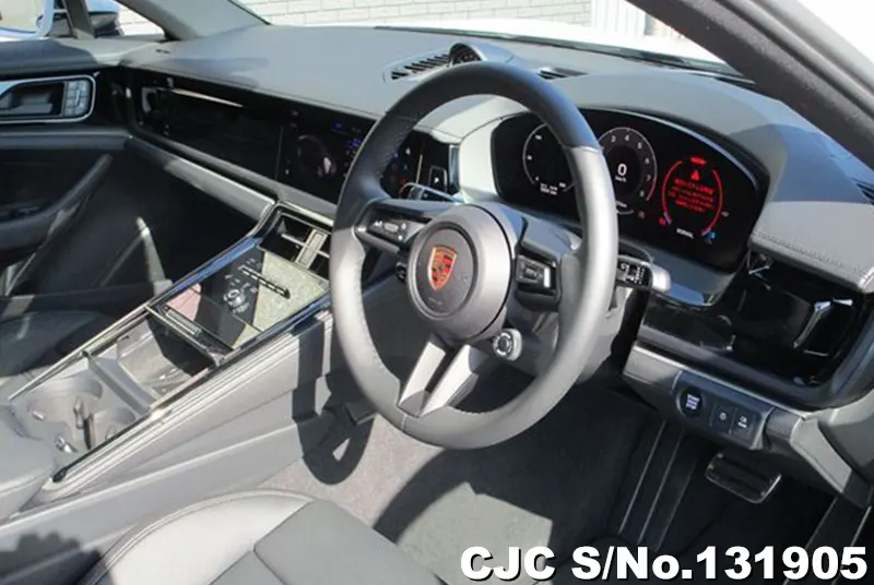 2025 Porsche / Panamera Stock No. 131905