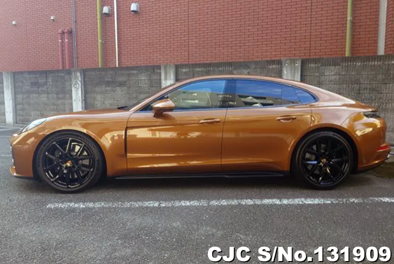 2025 Porsche / Panamera Stock No. 131909