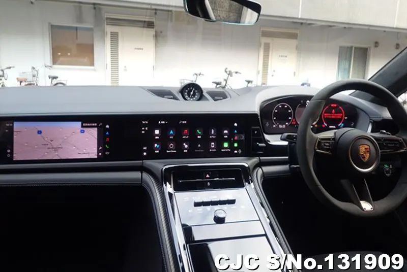 2025 Porsche / Panamera Stock No. 131909