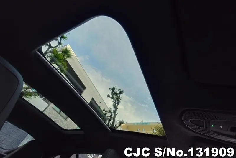 2025 Porsche / Panamera Stock No. 131909