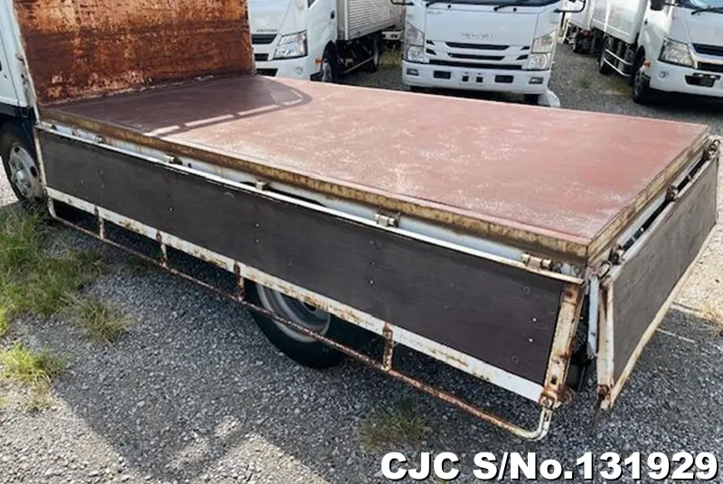 2009 Mazda / Titan Stock No. 131929