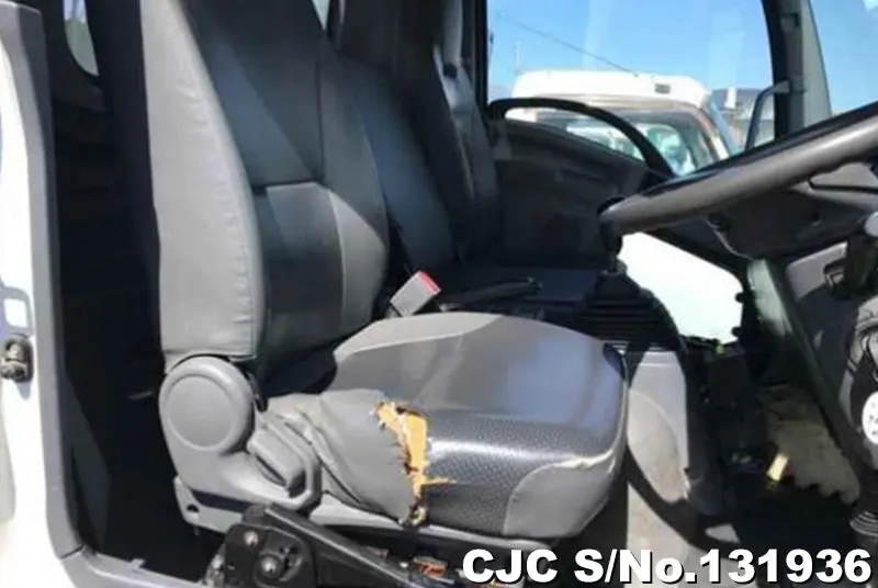 2012 Isuzu / Forward Stock No. 131936