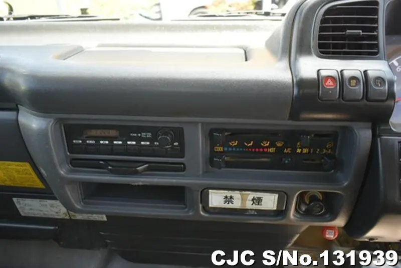 2005 Mazda / Titan Stock No. 131939