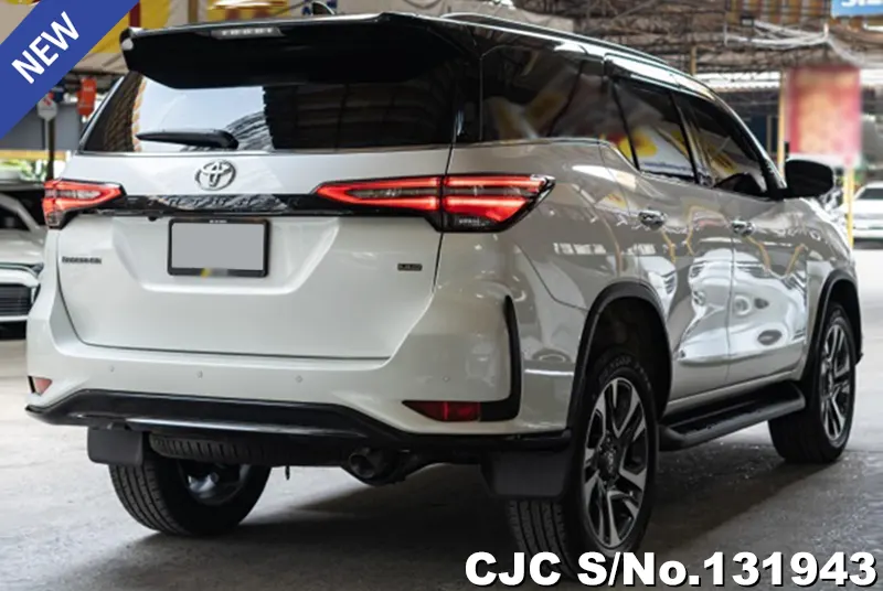 2022 Toyota / Fortuner Stock No. 131943