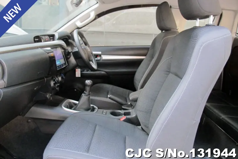 Toyota Hilux in White for Sale Image 7