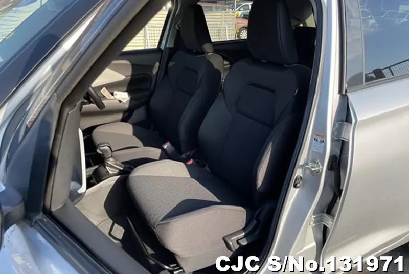 2025 Suzuki / Swift Stock No. 131971