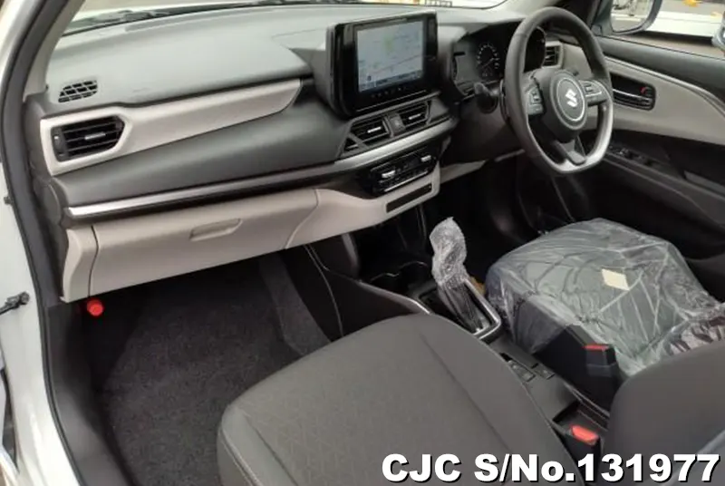 2025 Suzuki / Swift Stock No. 131977