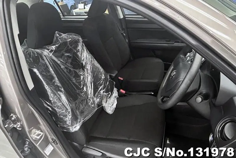 2025 Toyota / Corolla Axio Stock No. 131978