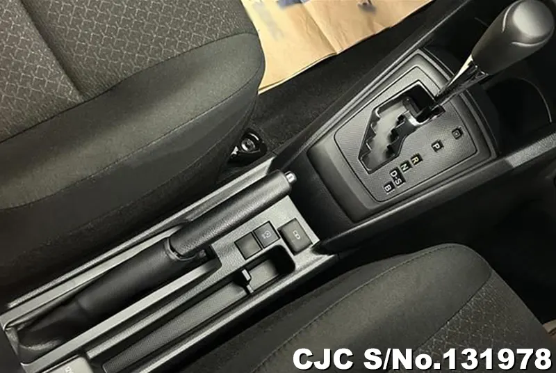 2025 Toyota / Corolla Axio Stock No. 131978