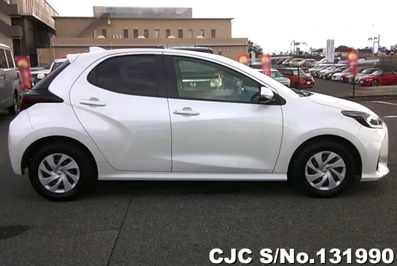 2022 Toyota / Yaris Stock No. 131990