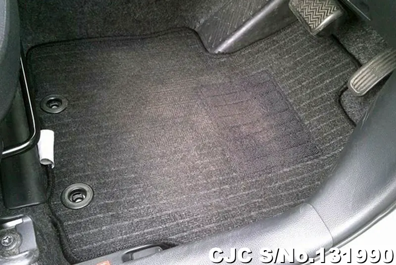 2022 Toyota / Yaris Stock No. 131990