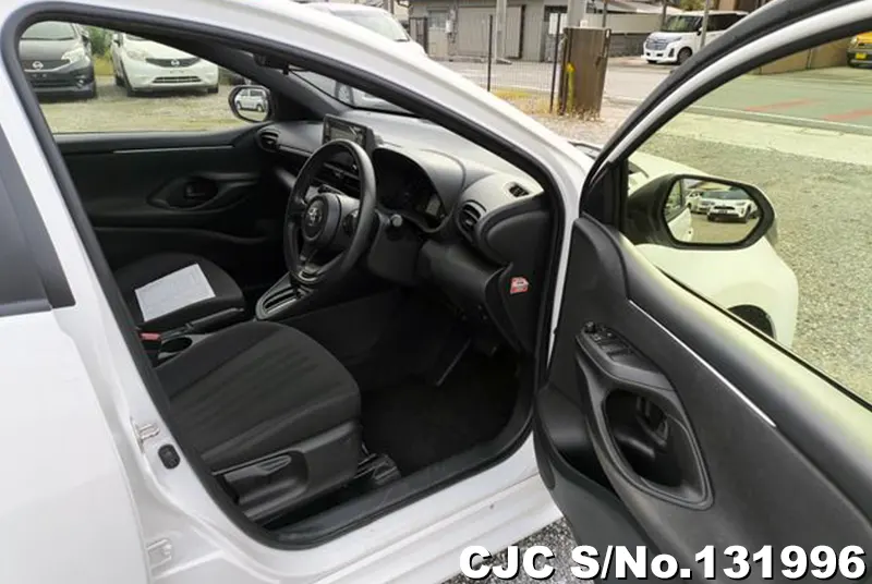 2022 Toyota / Yaris Stock No. 131996