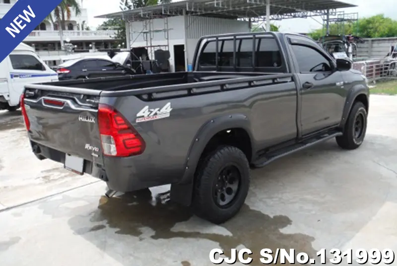 Toyota Hilux in Gray for Sale Image 2