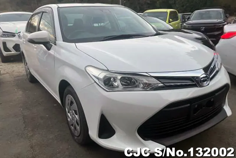 2022 Toyota / Corolla Axio Stock No. 132002
