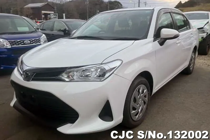 2022 Toyota / Corolla Axio Stock No. 132002