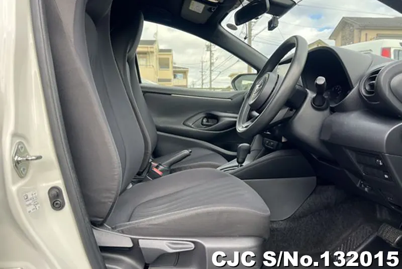 2022 Toyota / Yaris Stock No. 132015