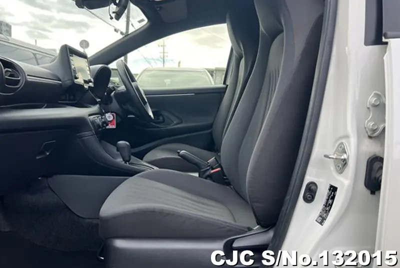 2022 Toyota / Yaris Stock No. 132015